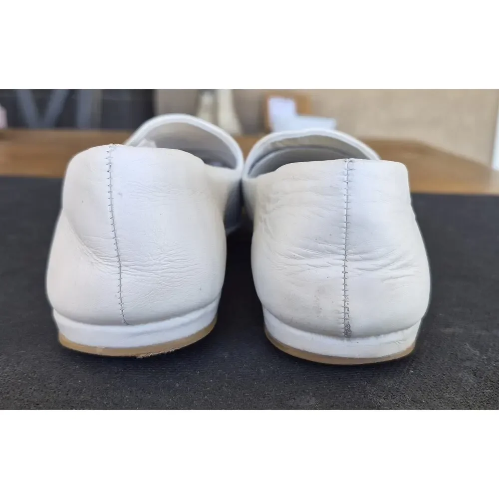 Vince Camuto Paz Leather Flat Slip-On Loafer in Off White Women's Size 6.5